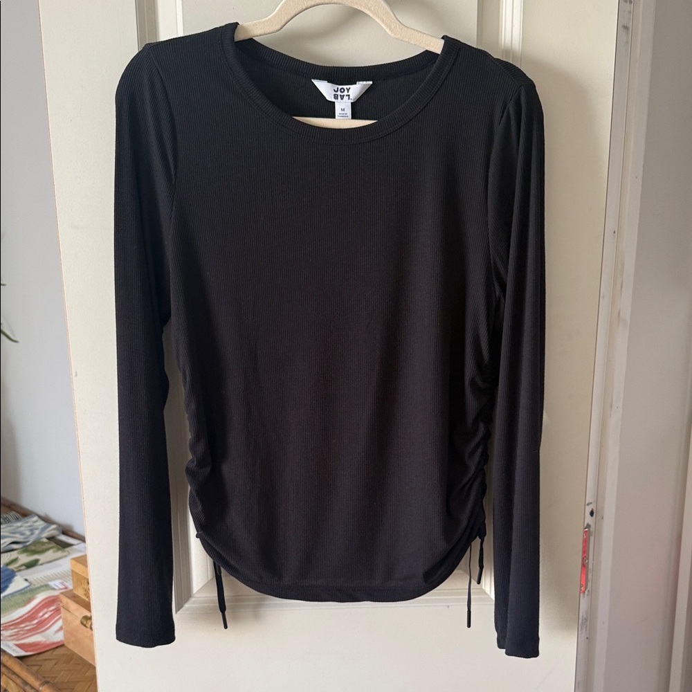 NWT! 🖤 JoyLab Black Long-Sleeve Crewneck with Side Ruching, Size M
